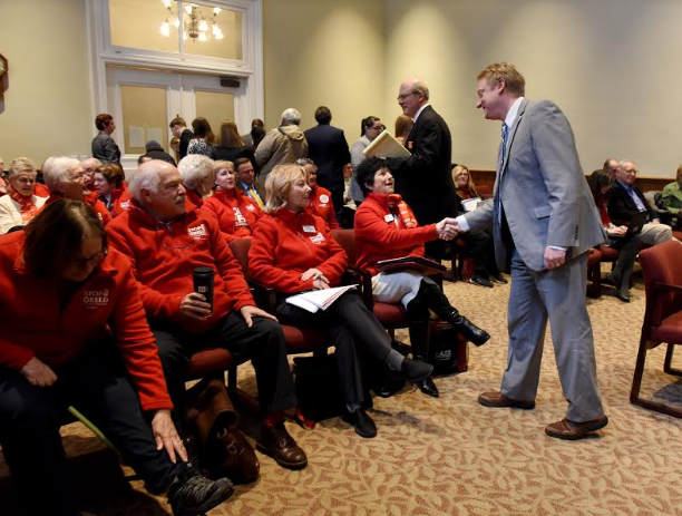 Feltes thanks AARP foot soldiers to cut drug costs